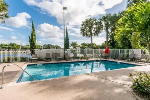 145 SW 96th Ter, Plantation FL 33324