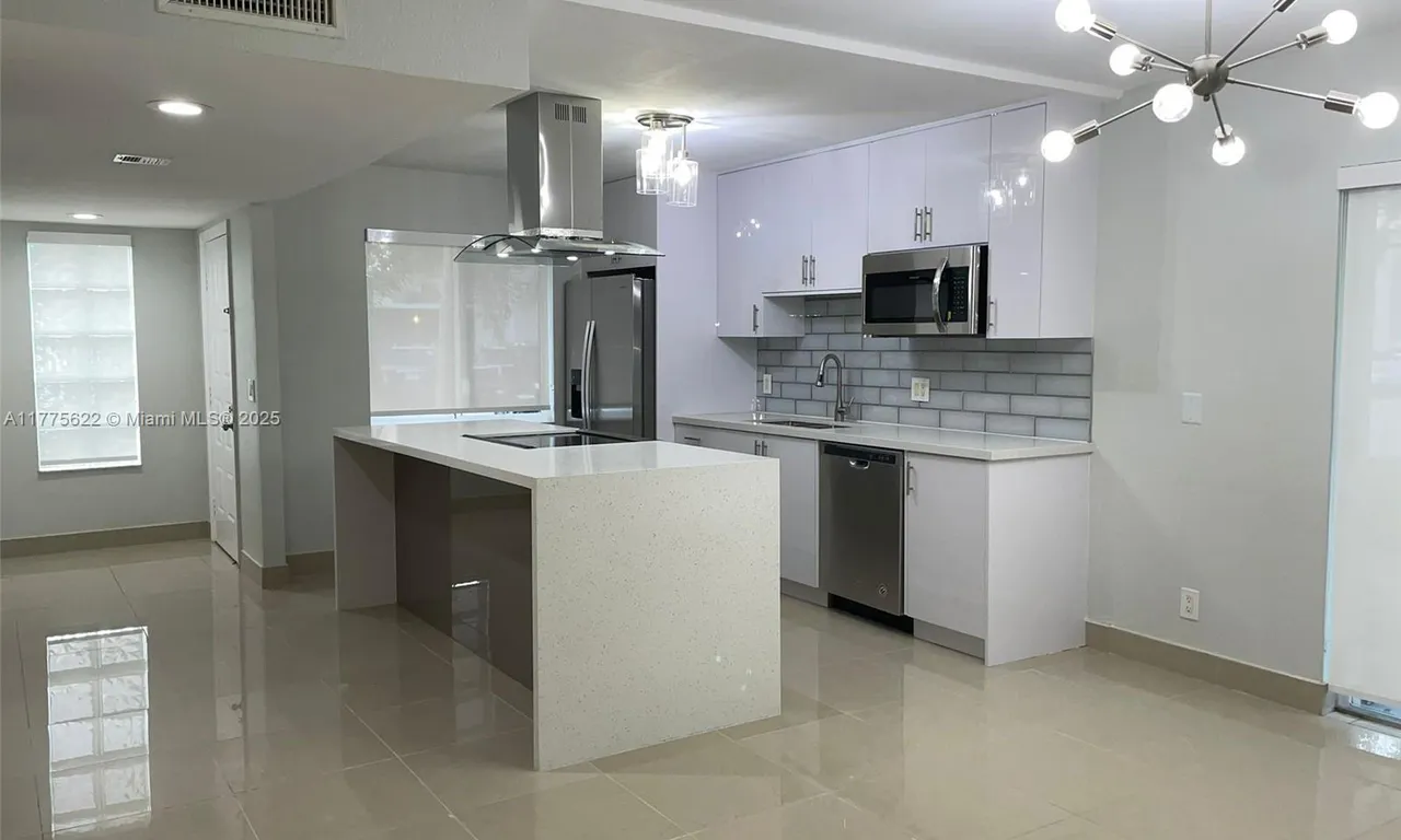 16571 Blatt Blvd # 101, Weston FL 33326