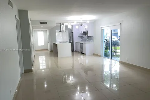 16571 Blatt Blvd # 101, Weston FL 33326