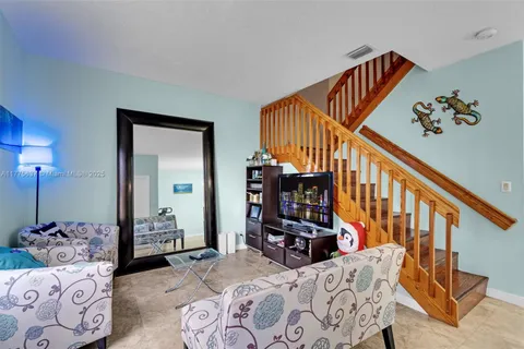 810 NE 212th Ter # 2, Miami FL 33179