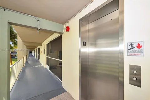 250 Layne Blvd # 205, Hallandale Beach FL 33009