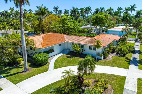 1254 Polk St, Hollywood FL 33019