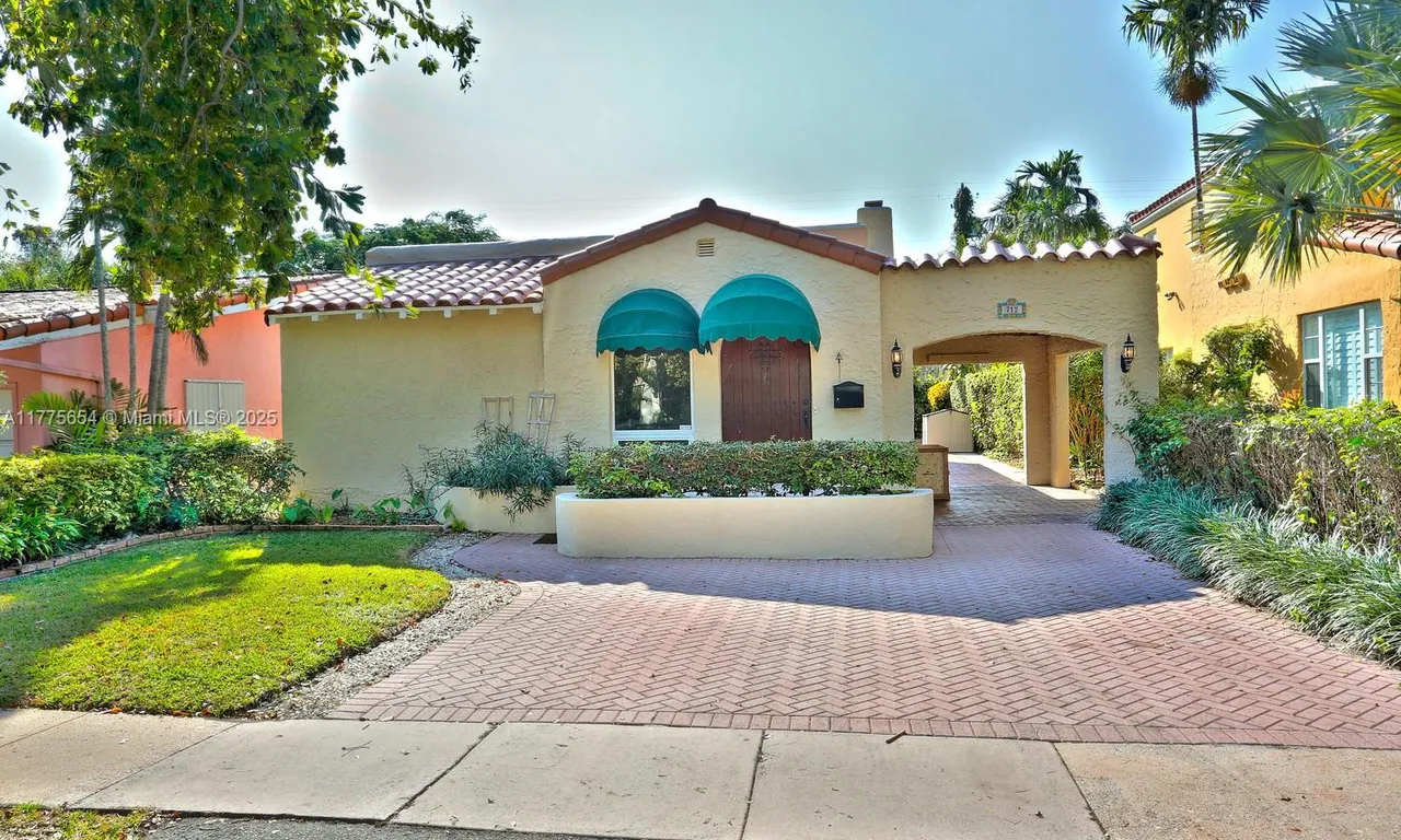712 Navarre Ave, Coral Gables FL 33134
