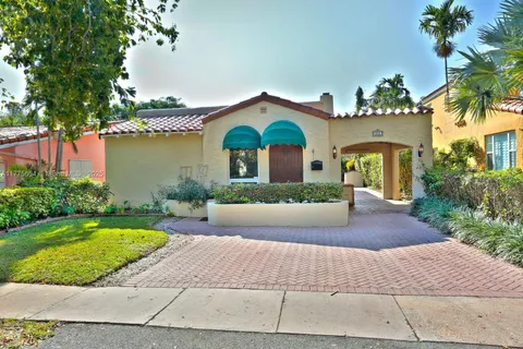 712 Navarre Ave, Coral Gables FL 33134