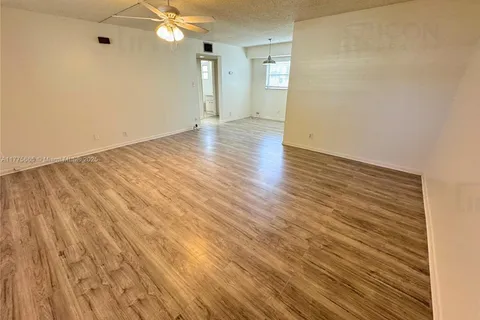 215 NW 25th St # 2, Wilton Manors FL 33311