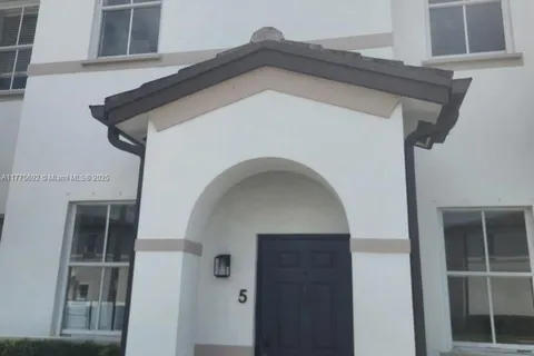 8199 W 36th Ave # 5, Hialeah FL 33018