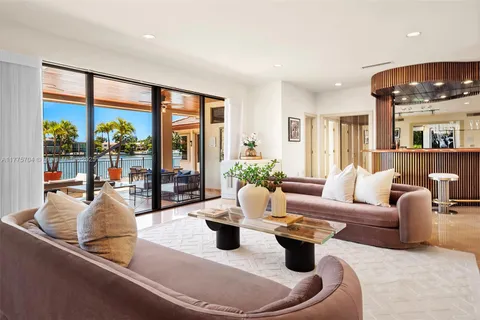 409 E San Marino Dr, Miami Beach FL 33139