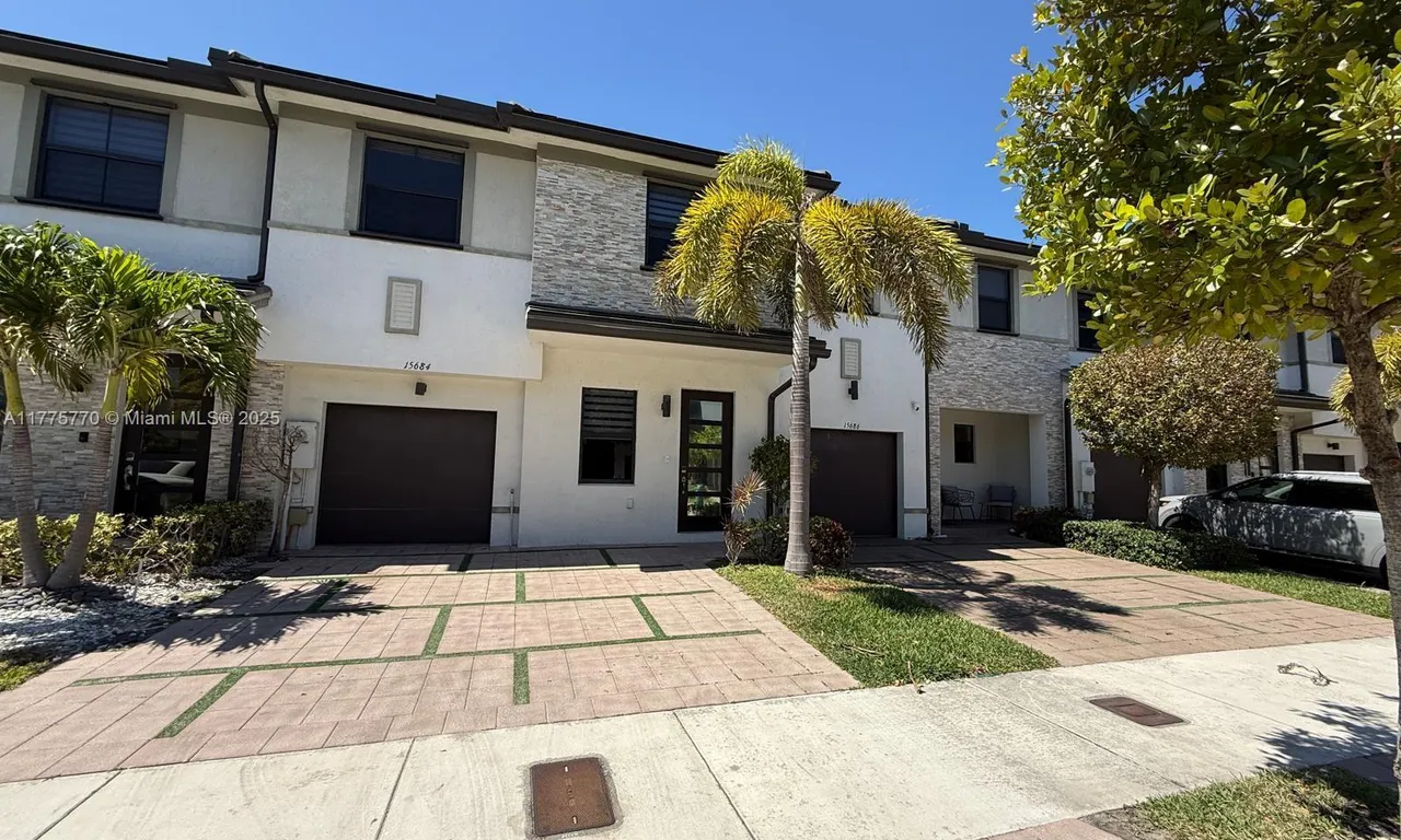 15684 NW 91st Ct # 15684, Miami Lakes FL 33018