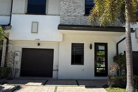 15684 NW 91st Ct # 15684, Miami Lakes FL 33018