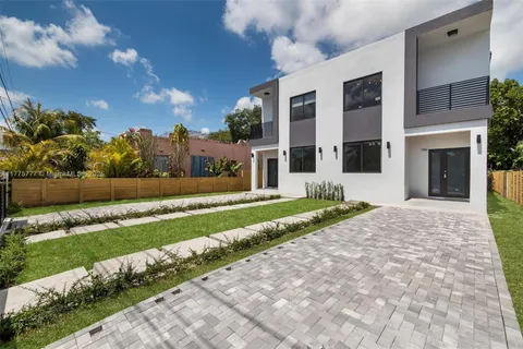 1161 NW 30th St # 1161, Miami FL 33127
