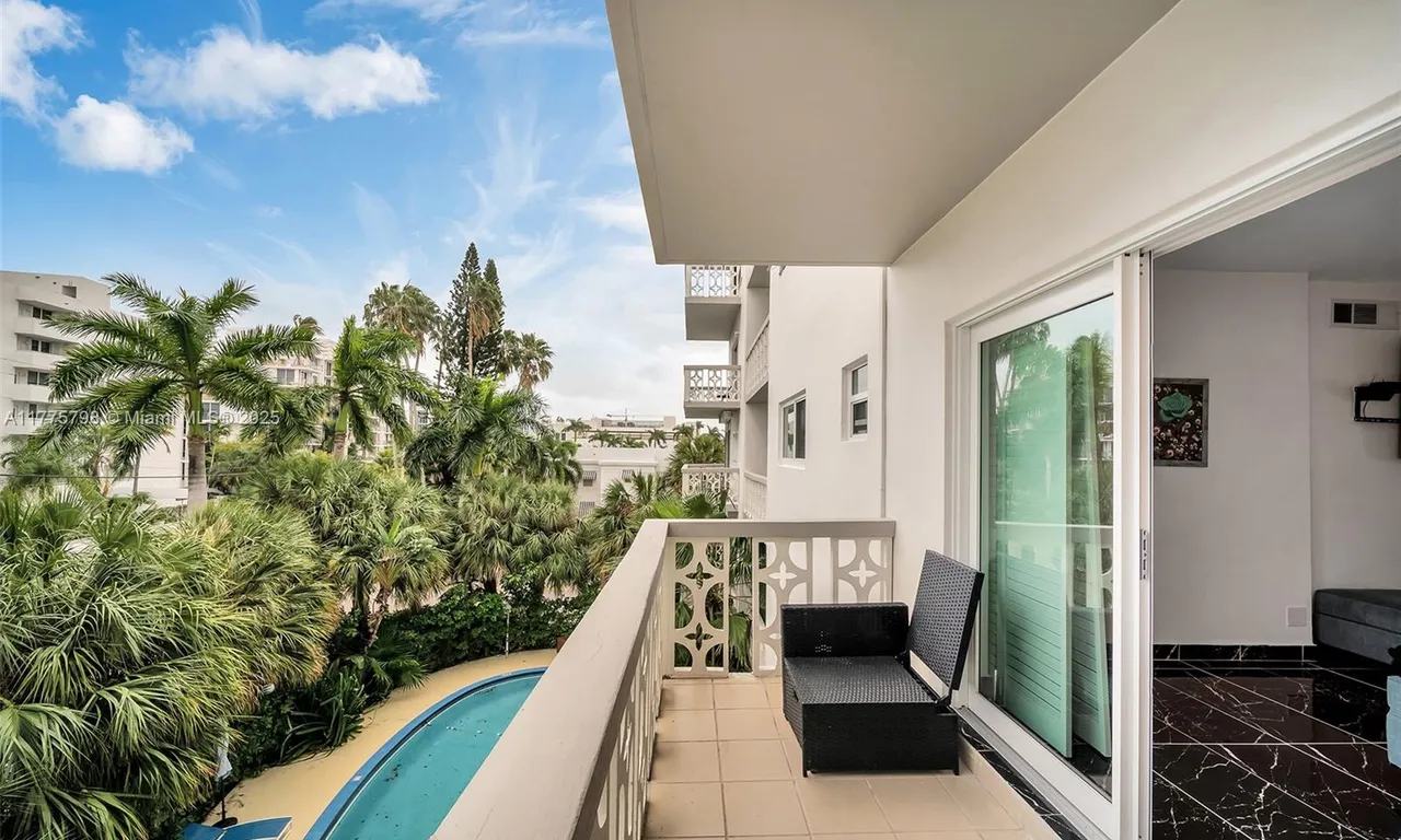 9700 E Bay Harbor Dr # 303, Bay Harbor Islands FL 33154