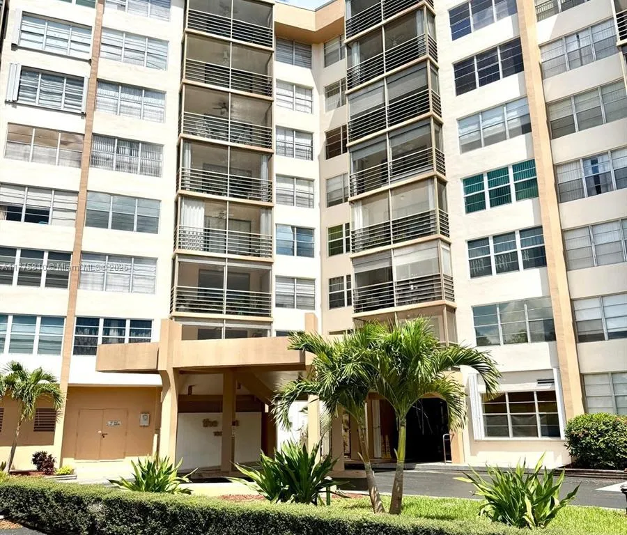 1000 Saint Charles Pl # 503, Pembroke Pines FL 33026