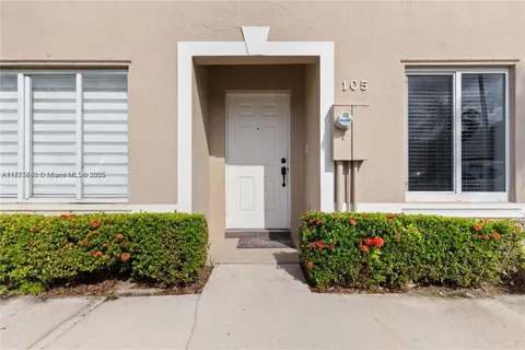 105 Riviera Cir # 0, Weston FL 33326