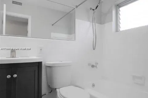 10190 E Bay Harbor Dr # 9F, Bay Harbor Islands FL 33154