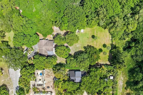 11270 Monet Ln, Palm Beach Gardens FL 33410