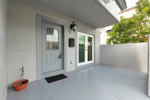 8012 SW 5th St # 8012, North Lauderdale FL 33068