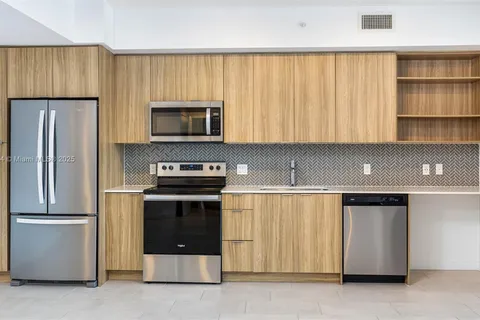 2150 N Bayshore Dr # 1605, Miami FL 33137