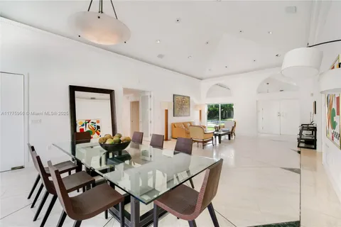 324 Caribbean Rd, Key Biscayne FL 33149