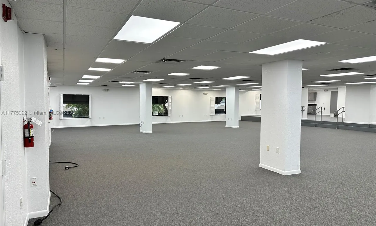 3015 N Ocean Blvd # C120, Fort Lauderdale FL 33308