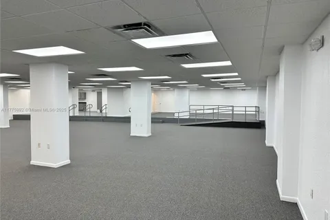 3015 N Ocean Blvd # C120, Fort Lauderdale FL 33308