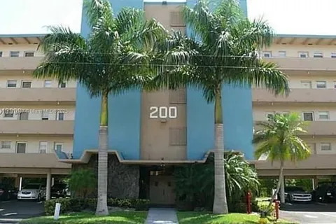 200 NE 14th Ave # 224, Hallandale Beach FL 33009