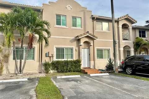 16615 NW 70th Ct, Miami Lakes FL 33014