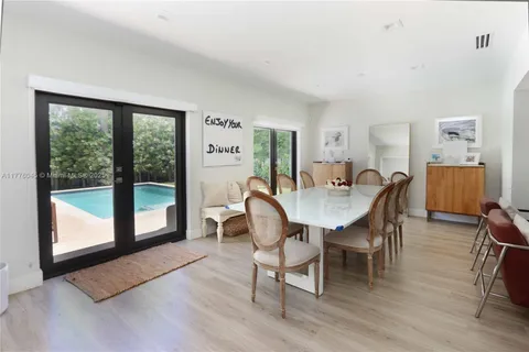 875 W 47th St, Miami Beach FL 33140