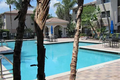 2015 SE 10th Ave # 129, Fort Lauderdale FL 33316