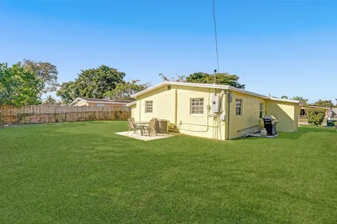 6110 SW 38th Street, Davie FL 33314