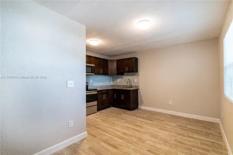 601 S Flagler Ave # 11, Homestead FL 33030