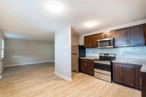 601 S Flagler Ave # 11, Homestead FL 33030