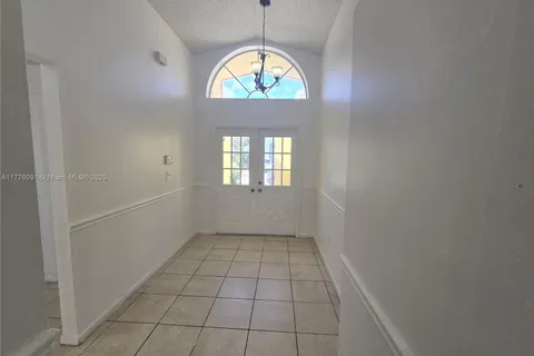 10040 Nandina St, Miramar FL 33025