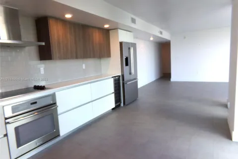 1025 92nd St # 804, Bay Harbor Islands FL 33154