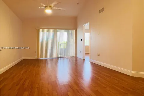 2810 N Oakland Forest Dr # 308, Oakland Park FL 33309