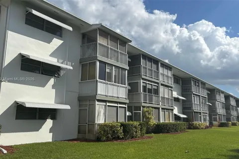1200 Hillcrest Ct # 106, Hollywood FL 33021