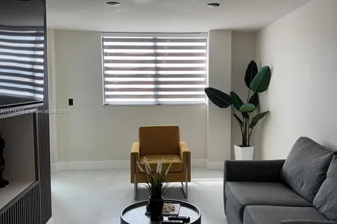 2903 N Miami Beach Blvd # 903, North Miami Beach FL 33160