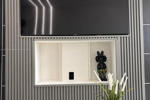 2903 N Miami Beach Blvd # 903, North Miami Beach FL 33160