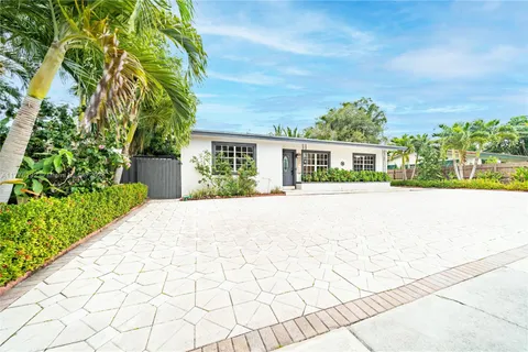 1330 Ontario Dr, Lake Worth FL 33461