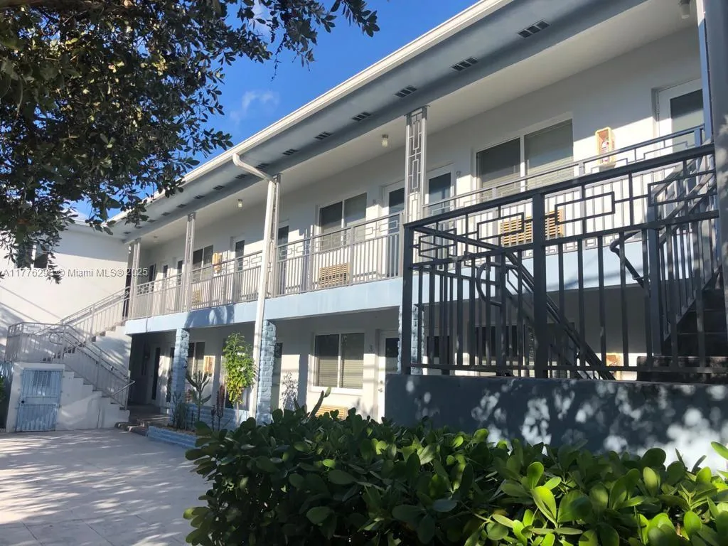 7155 Rue Notre Dame # 9, Miami Beach FL 33141
