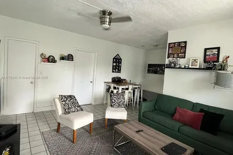 7155 Rue Notre Dame # 9, Miami Beach FL 33141