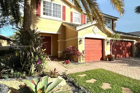 3922 W Whitewater Ave, Weston FL 33332