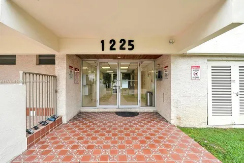 1225 NE 124th St # 42B, North Miami FL 33161