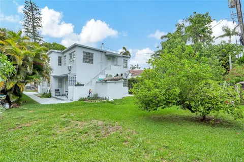 1730 Marseille Dr # 3, Miami Beach FL 33141