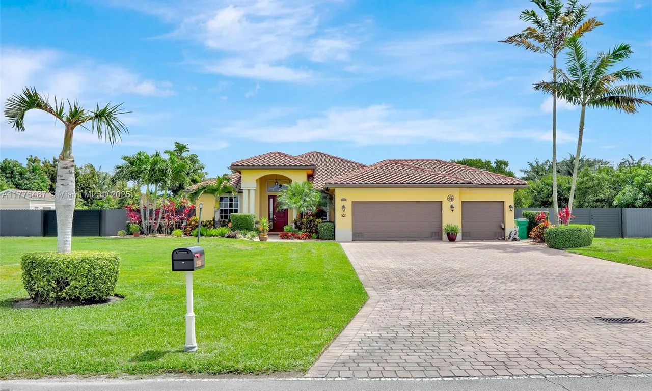 20951 SW 134th Ave, Miami FL 33177