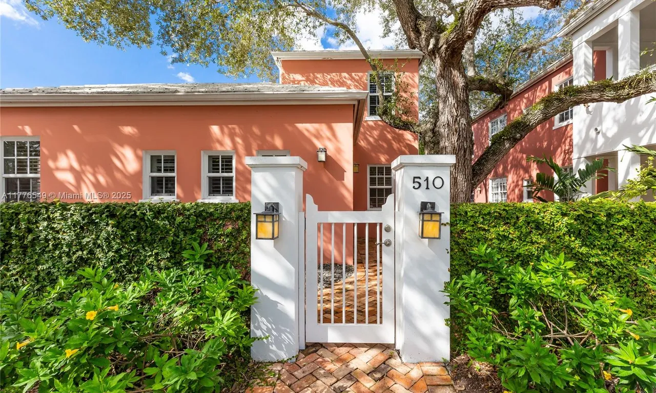510 Loretto Ave # 26, Coral Gables FL 33146