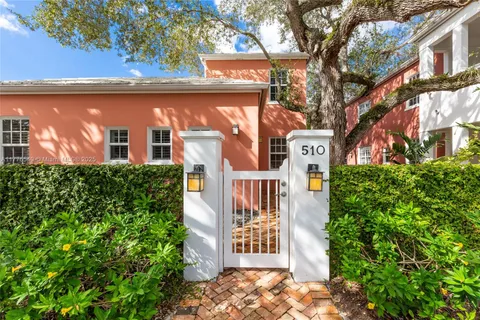 510 Loretto Ave # 26, Coral Gables FL 33146