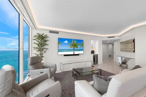 4775 Collins Ave # 2607, Miami Beach FL 33140