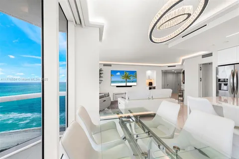 4775 Collins Ave # 2607, Miami Beach FL 33140
