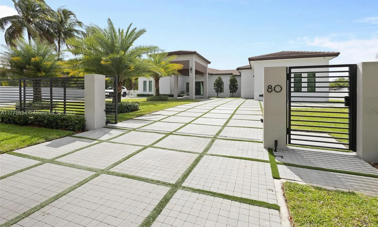 80 NW 129th Ave, Miami FL 33182