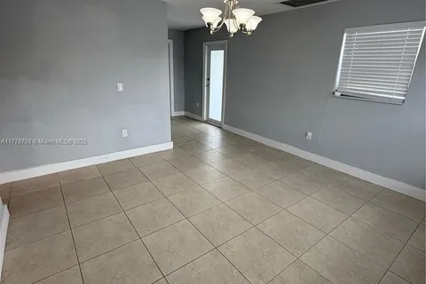 800 N 69th Ave, Hollywood FL 33024
